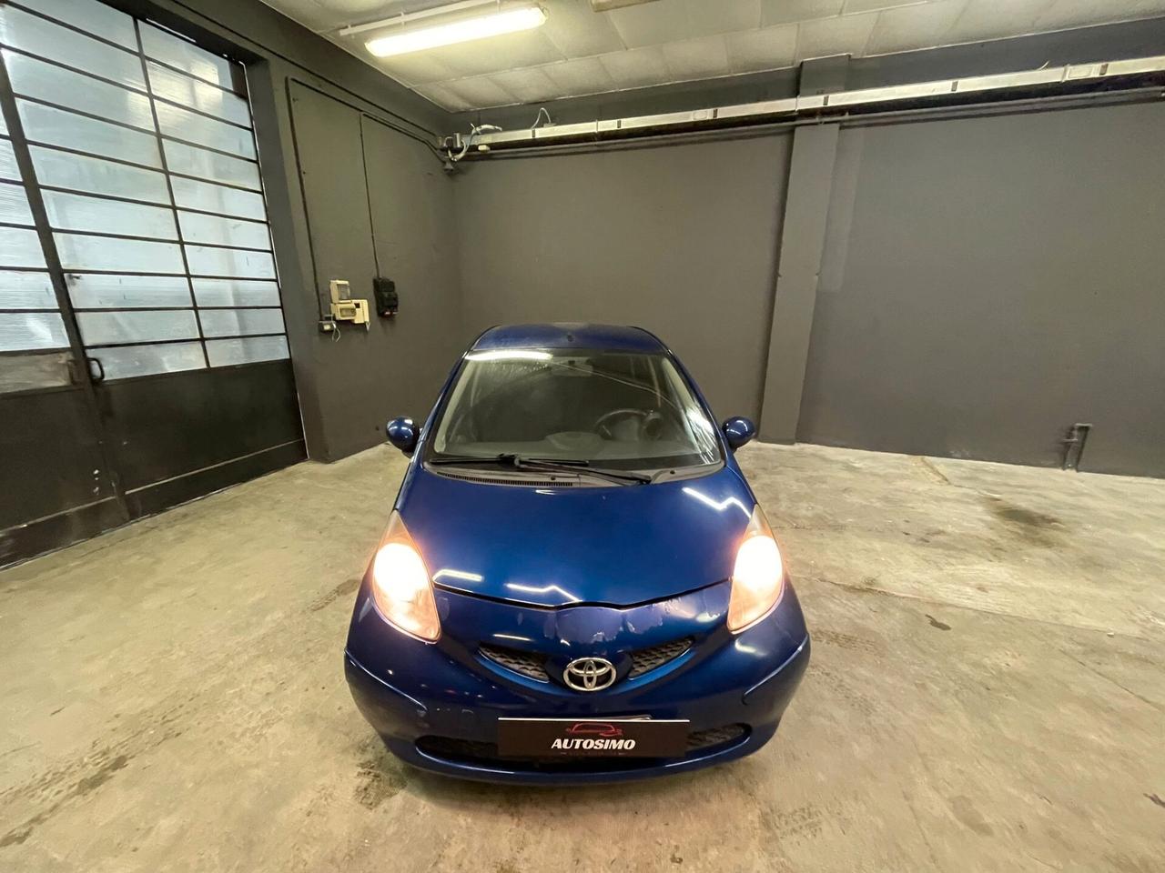 Toyota Aygo 1.0 12V VVT-i 5 porte Sol