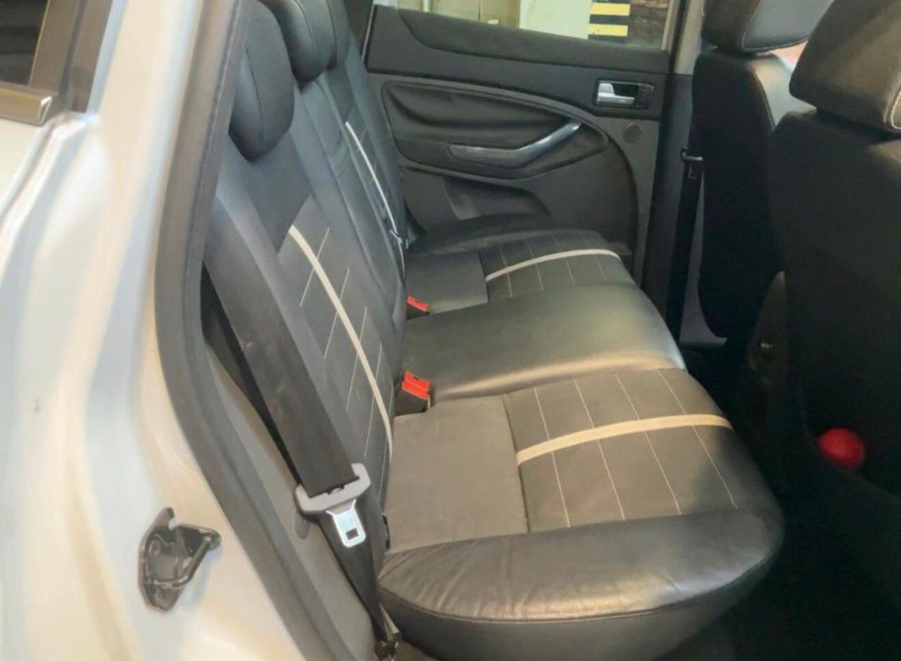 Ford Kuga 2.0 TDCi 136 CV 4WD Titanium