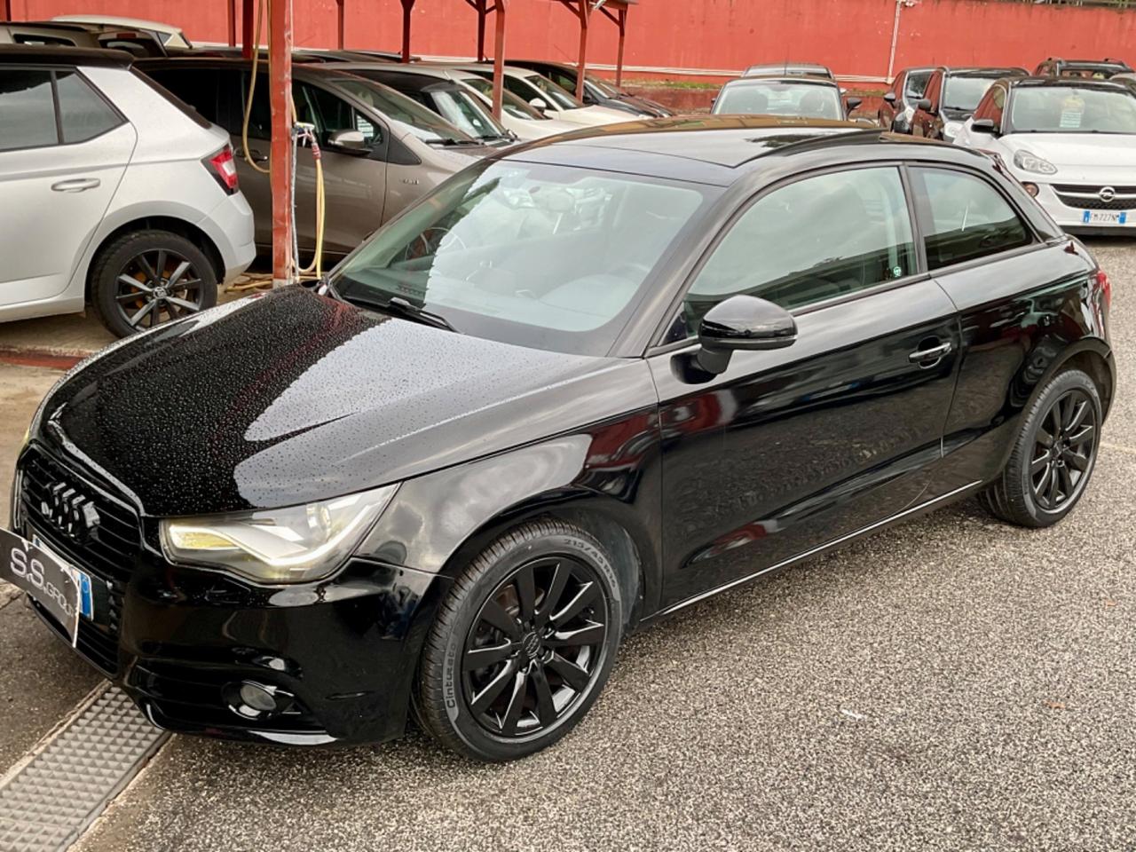 A1 1.2 TFSI Ambition-black pack -tetto-xenon -