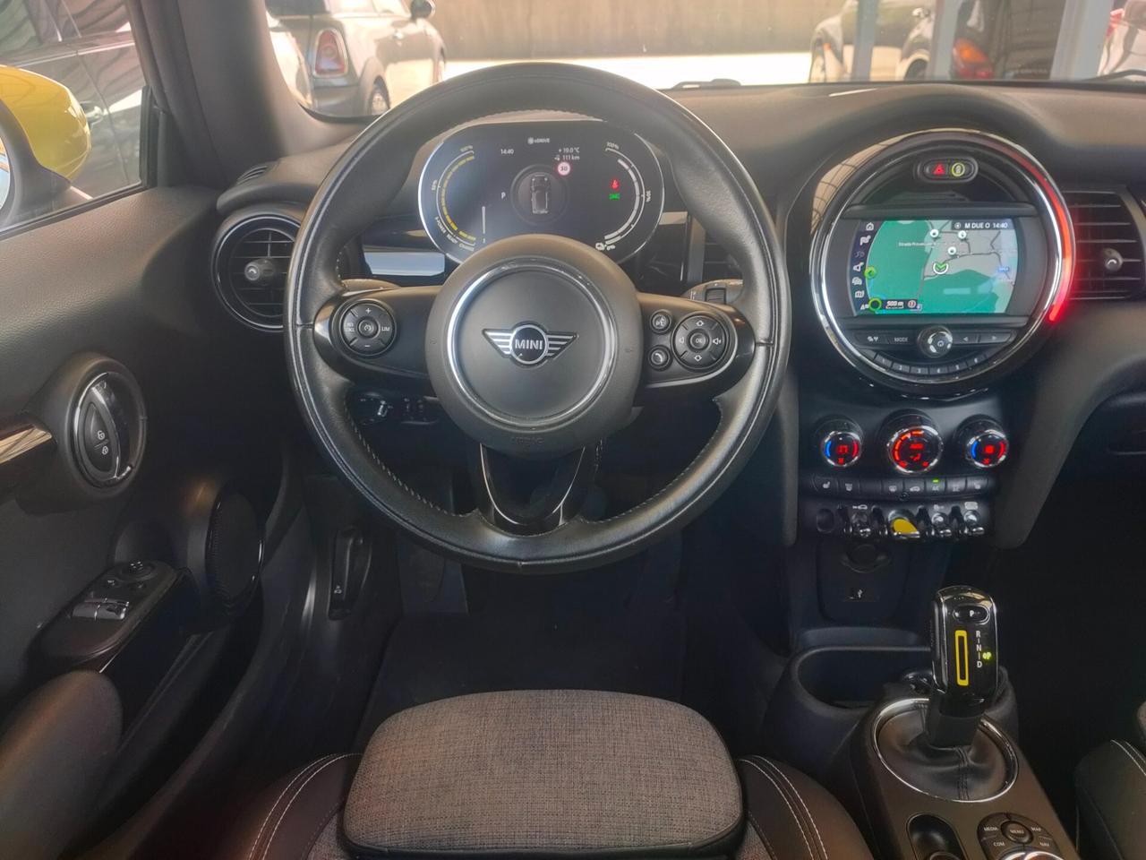 Mini Full Electric Cooper SE NEOPATENTATI