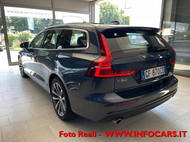 VOLVO V60 B5 AWD Mild Hybrid autom. Momentum Business Pro