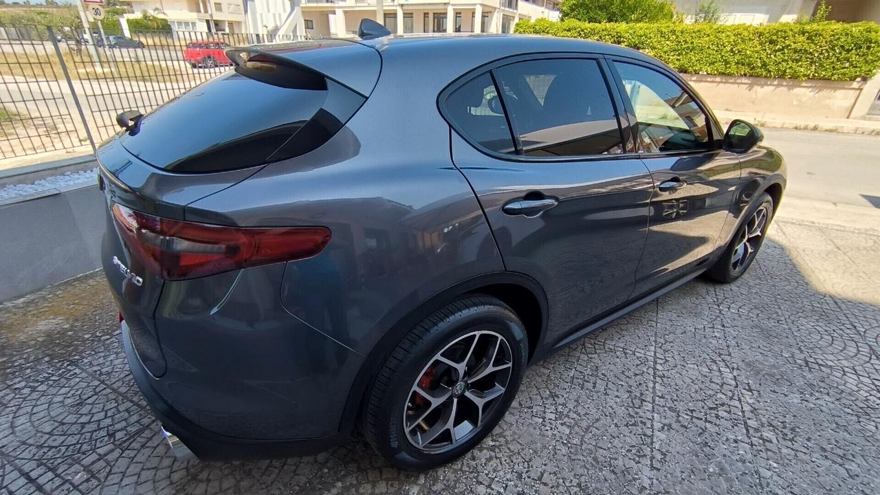 Alfa Romeo Stelvio 2.2 Turbodiesel 210 CV AT8 Q4 B-Tech
