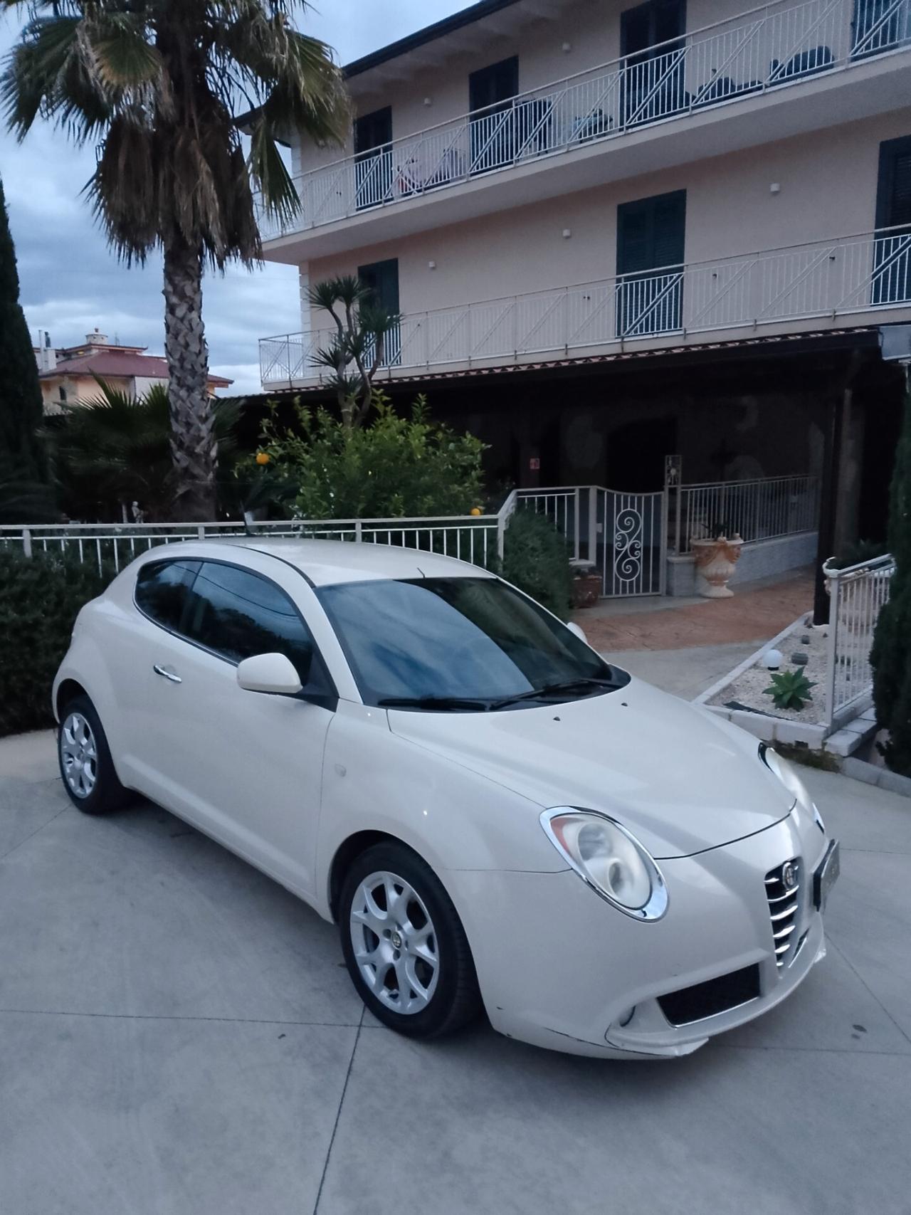 Alfa Romeo MiTo 1.3 JTDm-2 95 CV S&S Distinctive