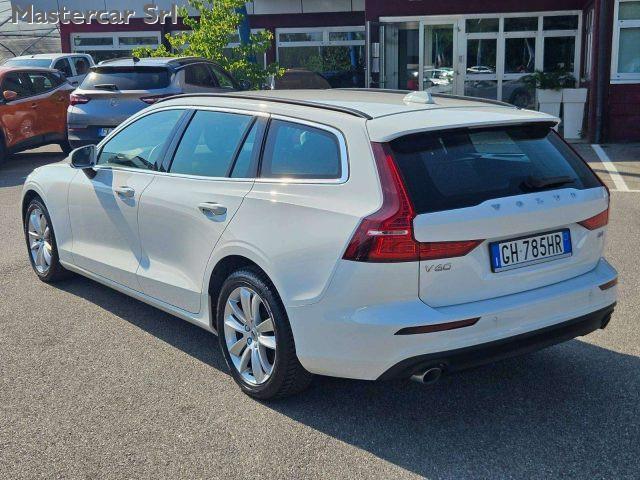 VOLVO V60 V60 2.0 b4 Momentum Business auto - GH785HR