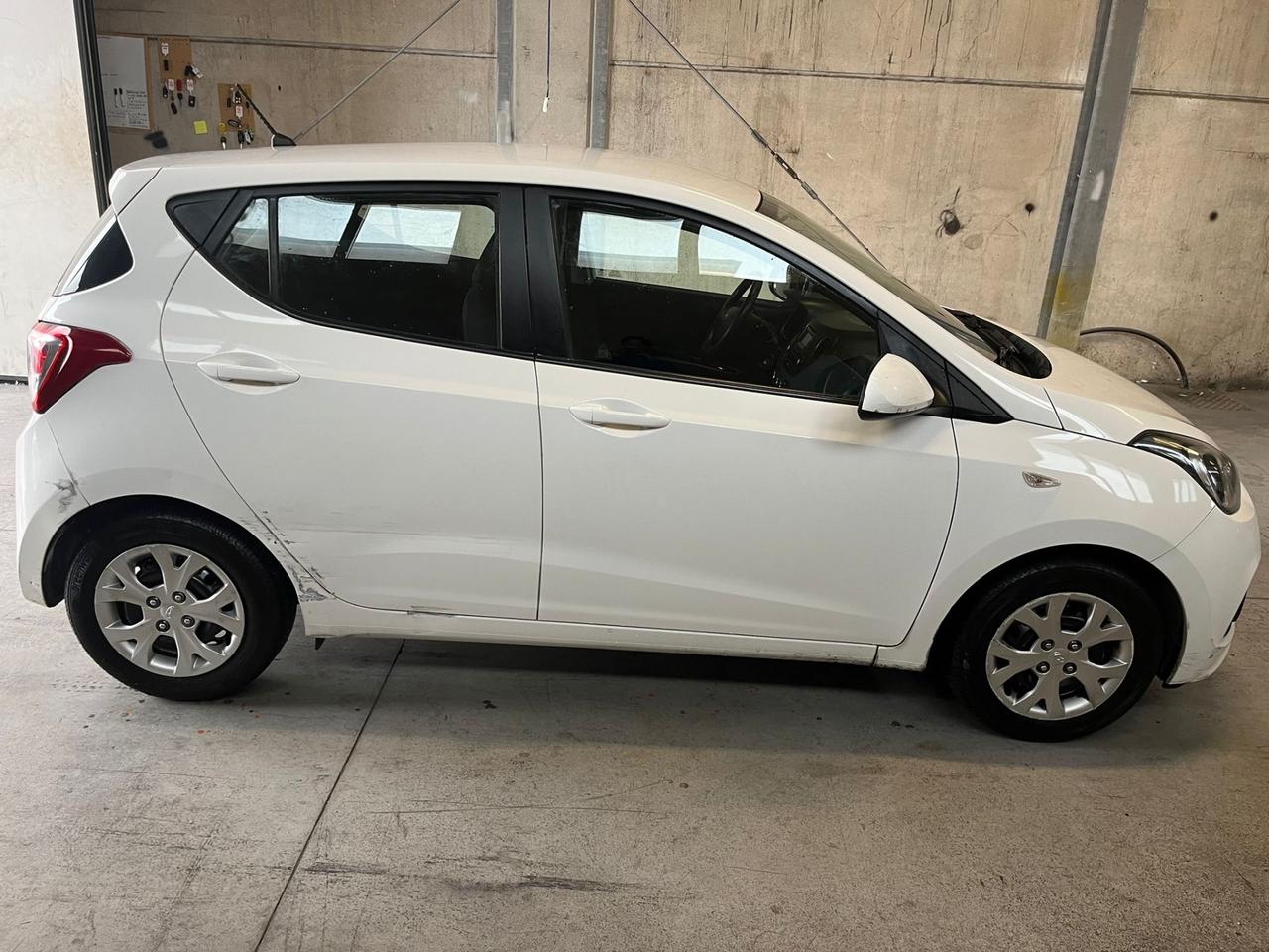 PACCHETTO Hyundai I10 Ford Fiesta Verde