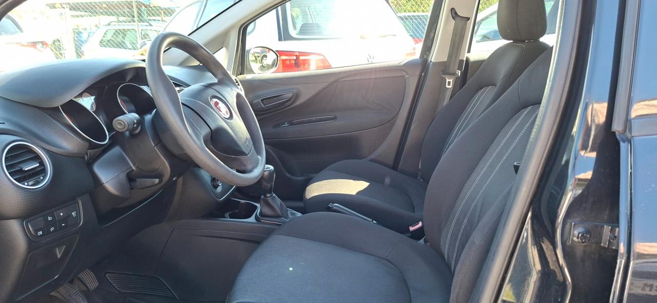 Fiat Punto 1.3 MJT II 75 CV 5 porte Street
