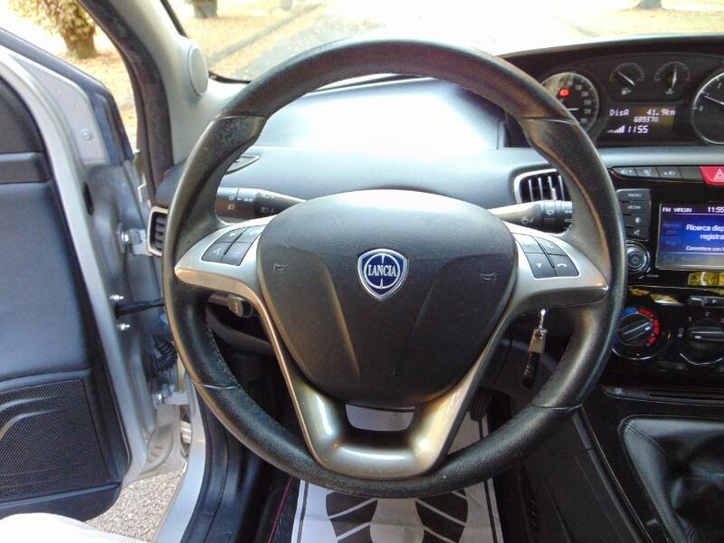 LANCIA Ypsilon 3ª serie Ypsilon 1.2 69 CV 5 po...