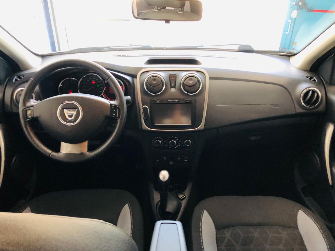 Dacia Sandero Stepway 900 TCe - Autonavigli