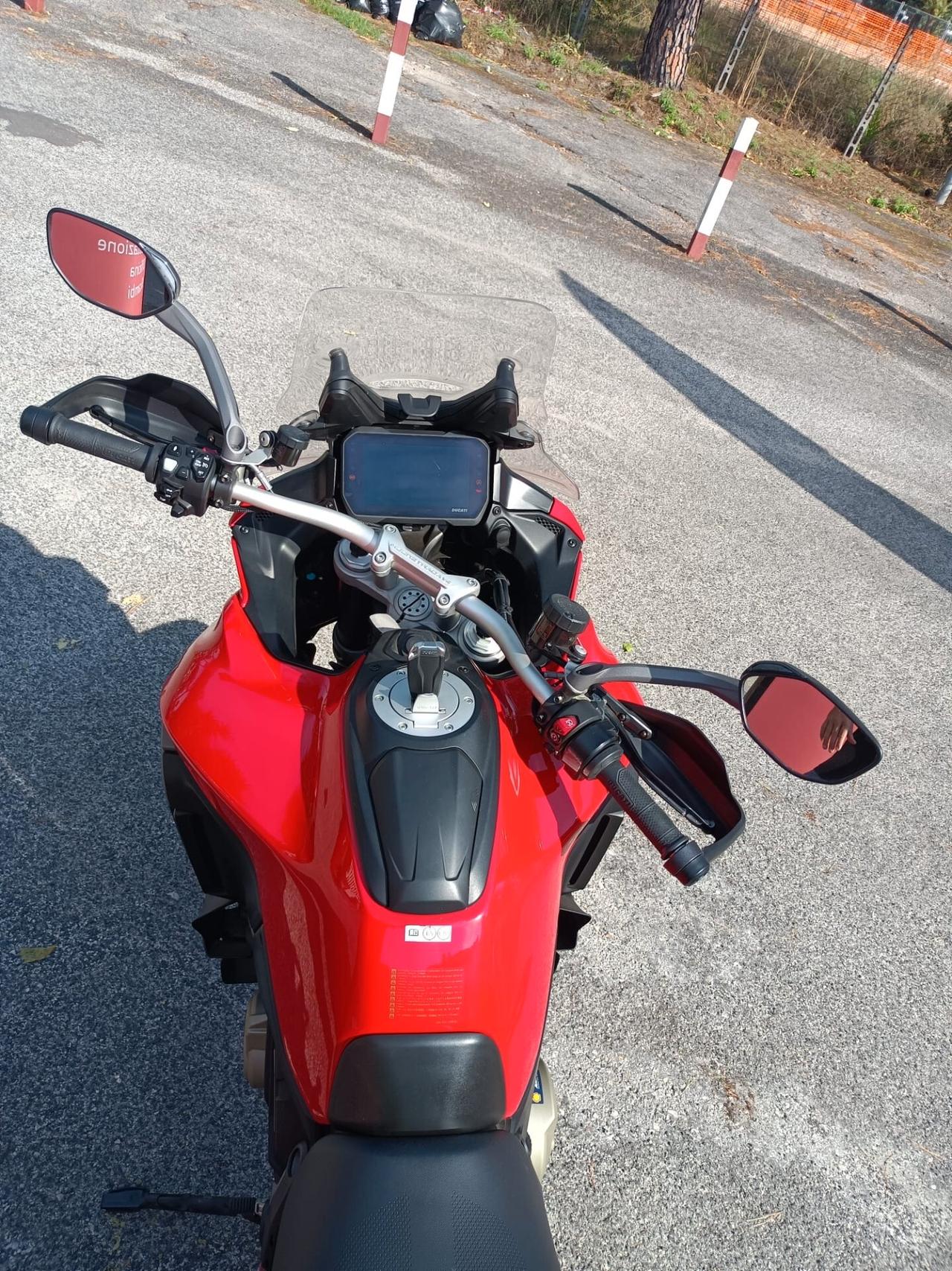 Ducati Multistrada V4 S TRAVEL RADAR