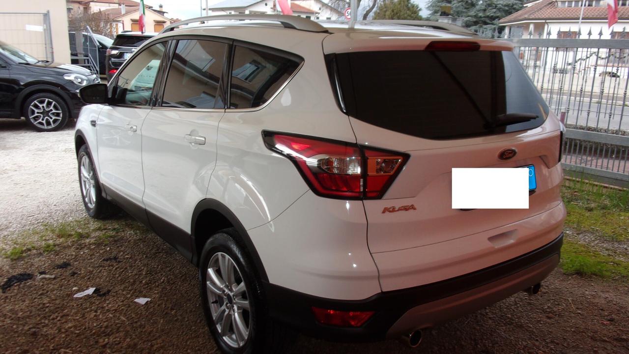 Ford Kuga 1.5 TDCI 120 CV S&S 2WD Titanium