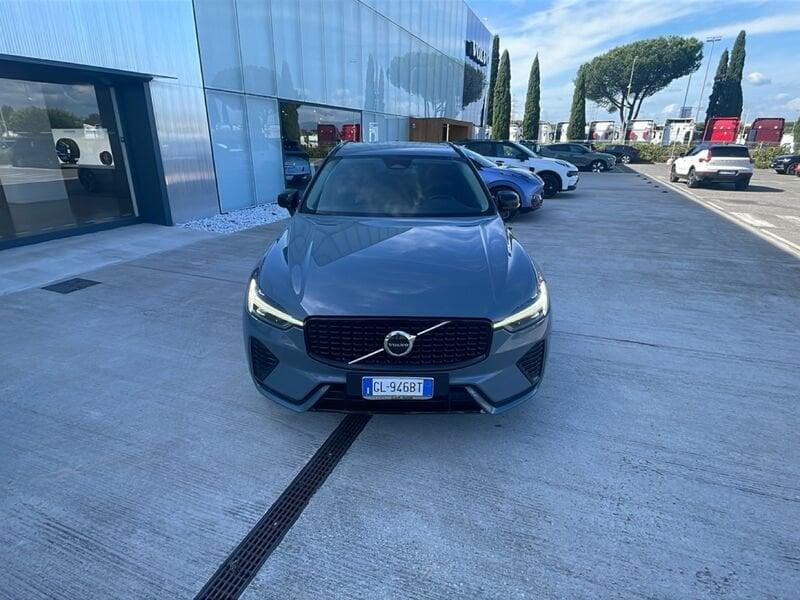 Volvo XC60 B4 D AWD automatico Plus Dark
