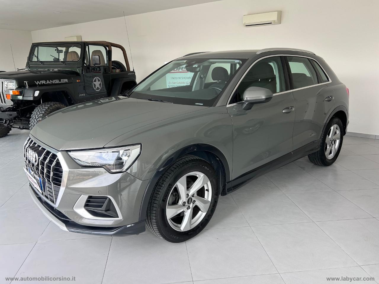 AUDI Q3 35 TDI S tronic Business Advanced