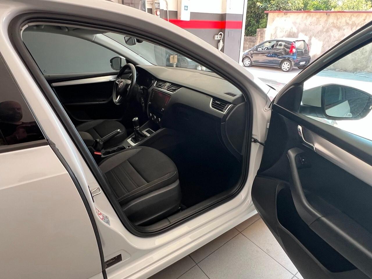 Skoda Octavia 1.6 TDI SCR 115 CV Wagon Ambition