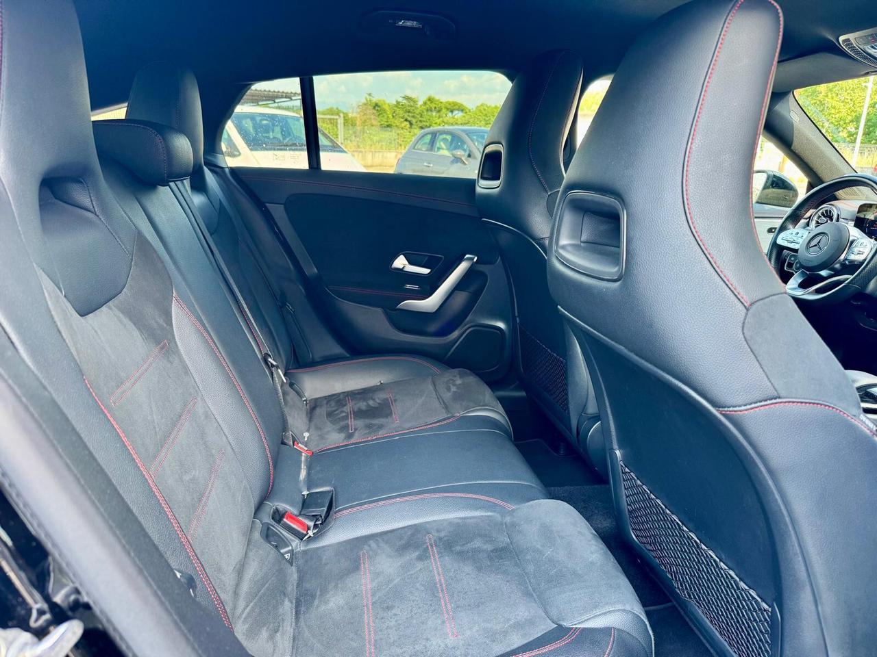 Mercedes-benz CLA 180 d Premium