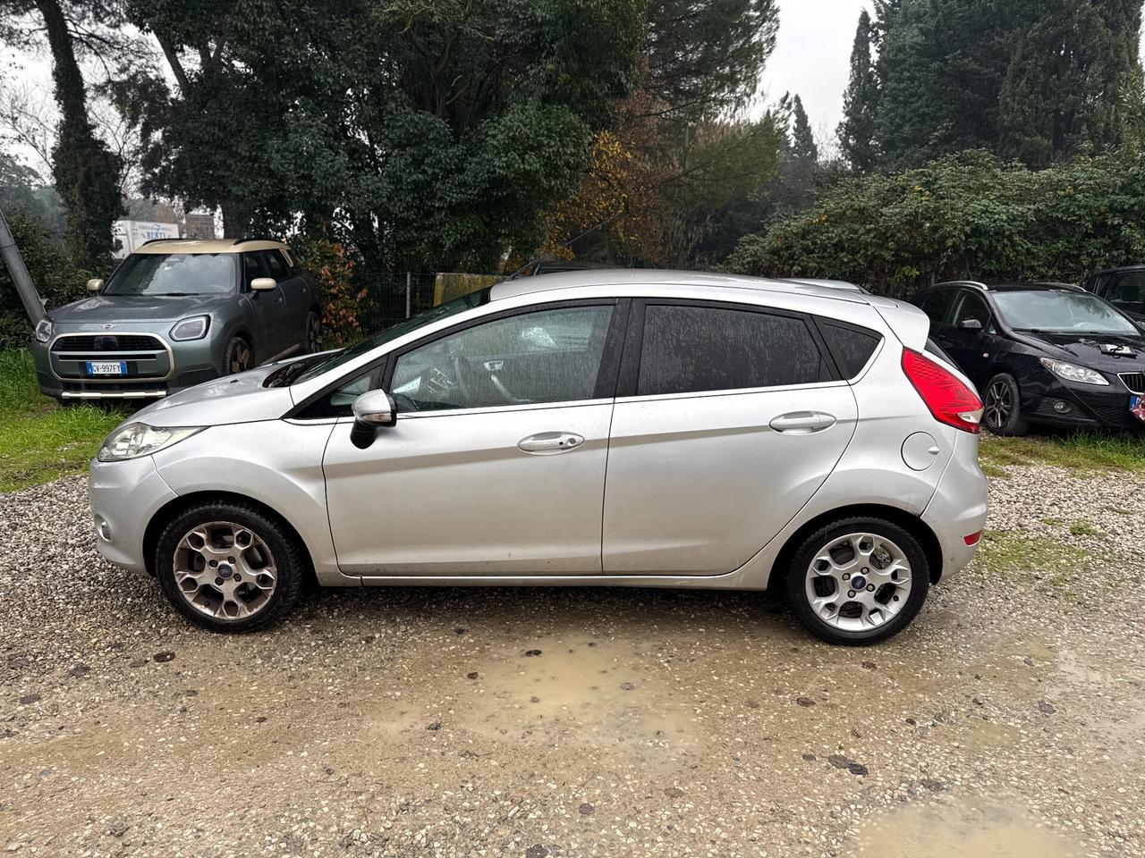 Ford Fiesta 1.4 TDCi 70CV 5 porte Titanium