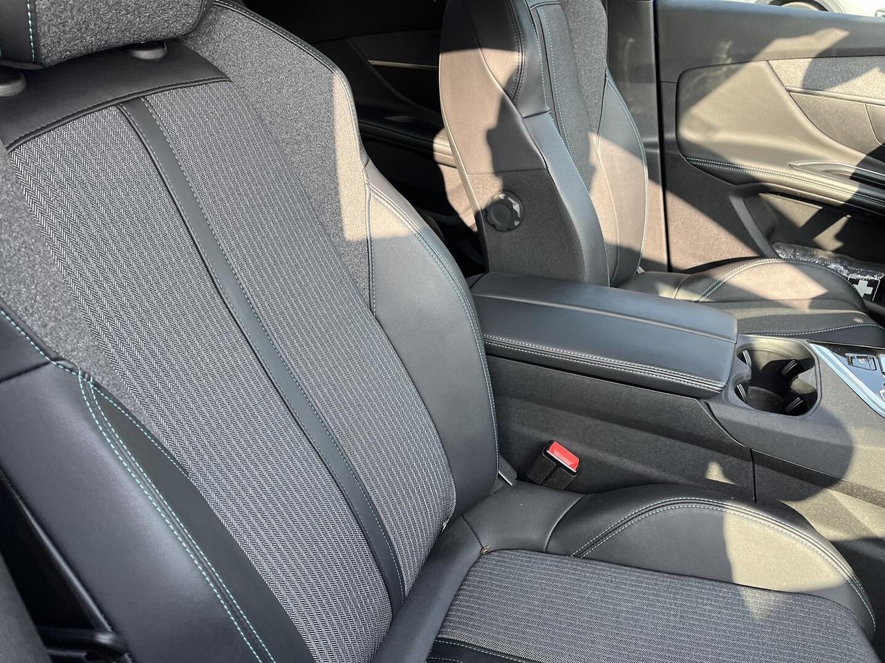 PEUGEOT 3008 1500 HDI 130 CV AUTOM. ALLURE