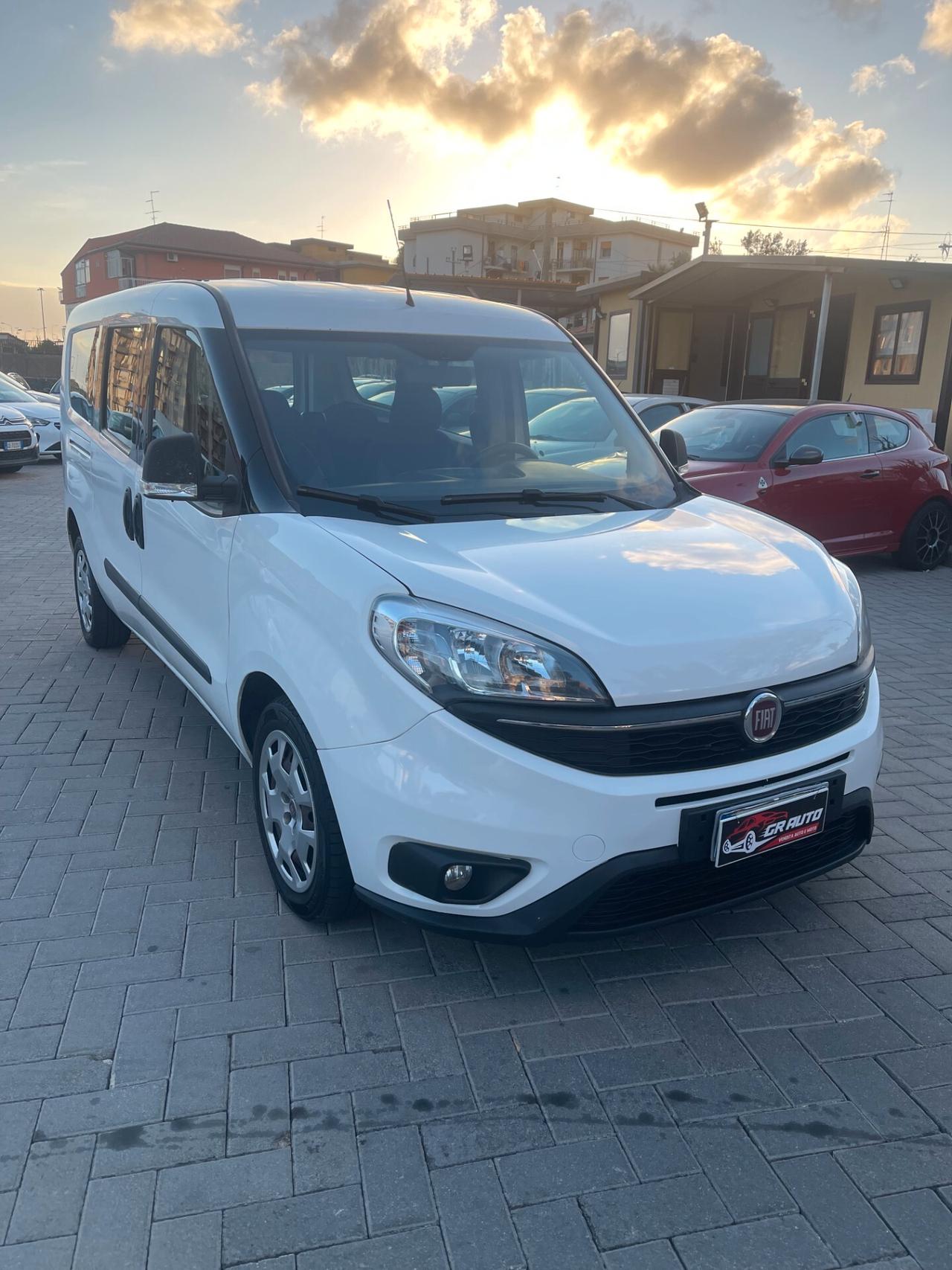 Fiat Doblò Maxi 5 posti 1.6 MJT 120CV Lounge