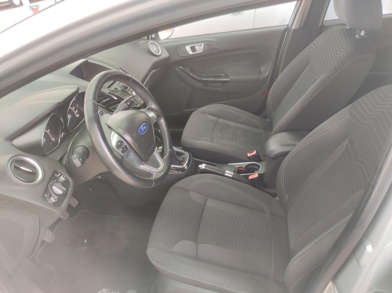 Ford Fiesta 1.5 TDCi 75CV 5 porte Titanium