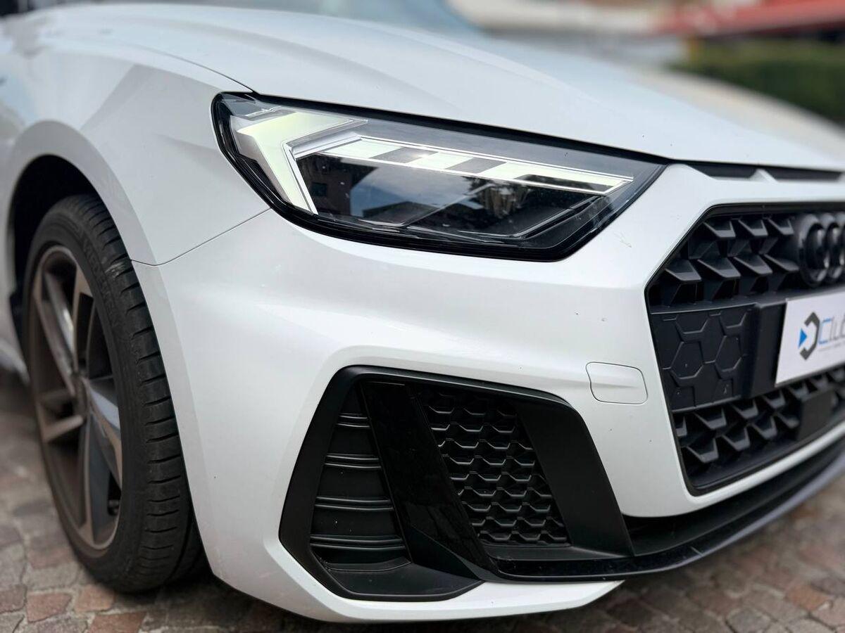 Audi A1 30 1.0 tfsi S line edition 116cv