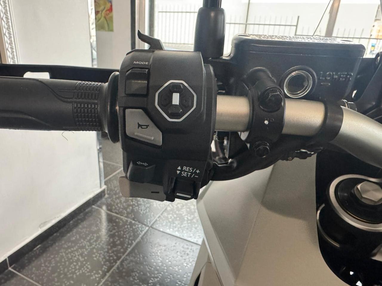 Honda X-ADV 750 soli 900km