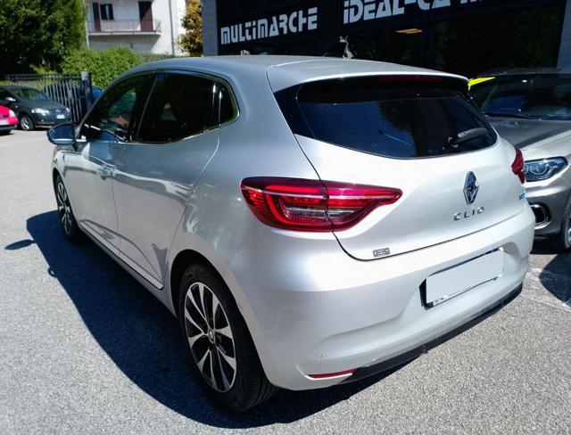 RENAULT Clio Hybrid E-Tech 5 porte