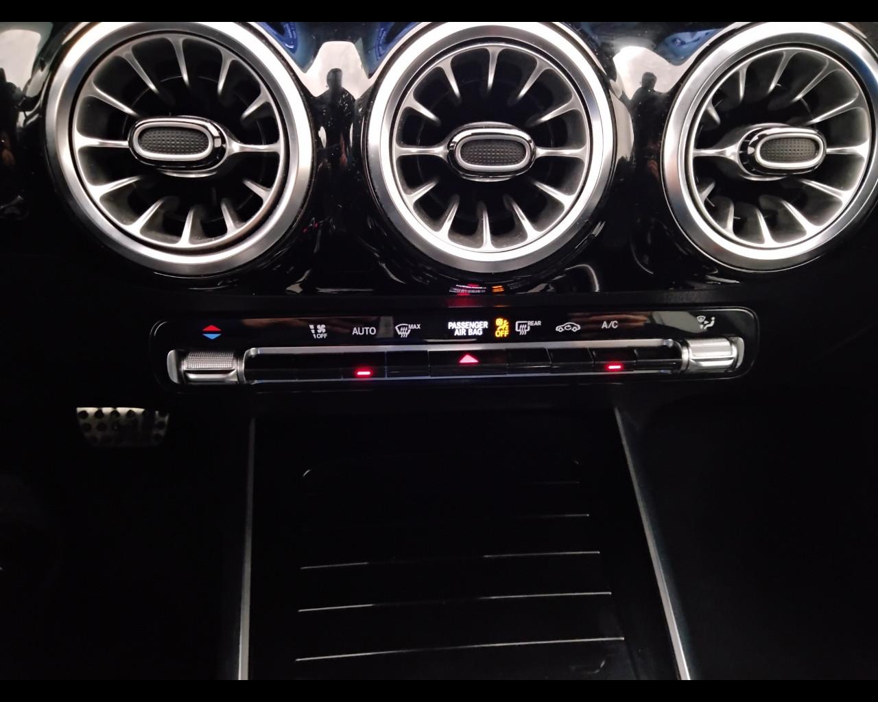 Mercedes-Benz GLA-H247 2023 - GLA 200 d AMG Line Advanced Plus auto