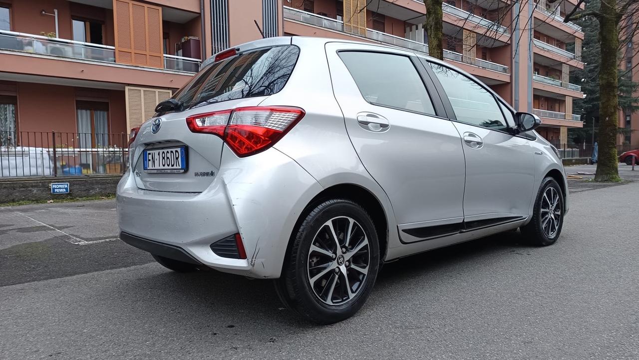 Toyota Yaris 1.5 Hybrid 5 porte Business