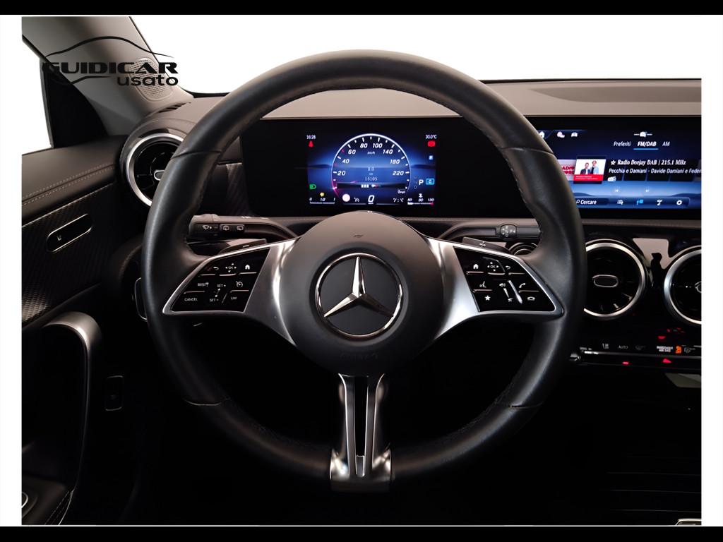 Mercedes-Benz CLA Sh.Brake - X118 2023 - CLA Shooting Brake 180 d Progressive Advanced auto