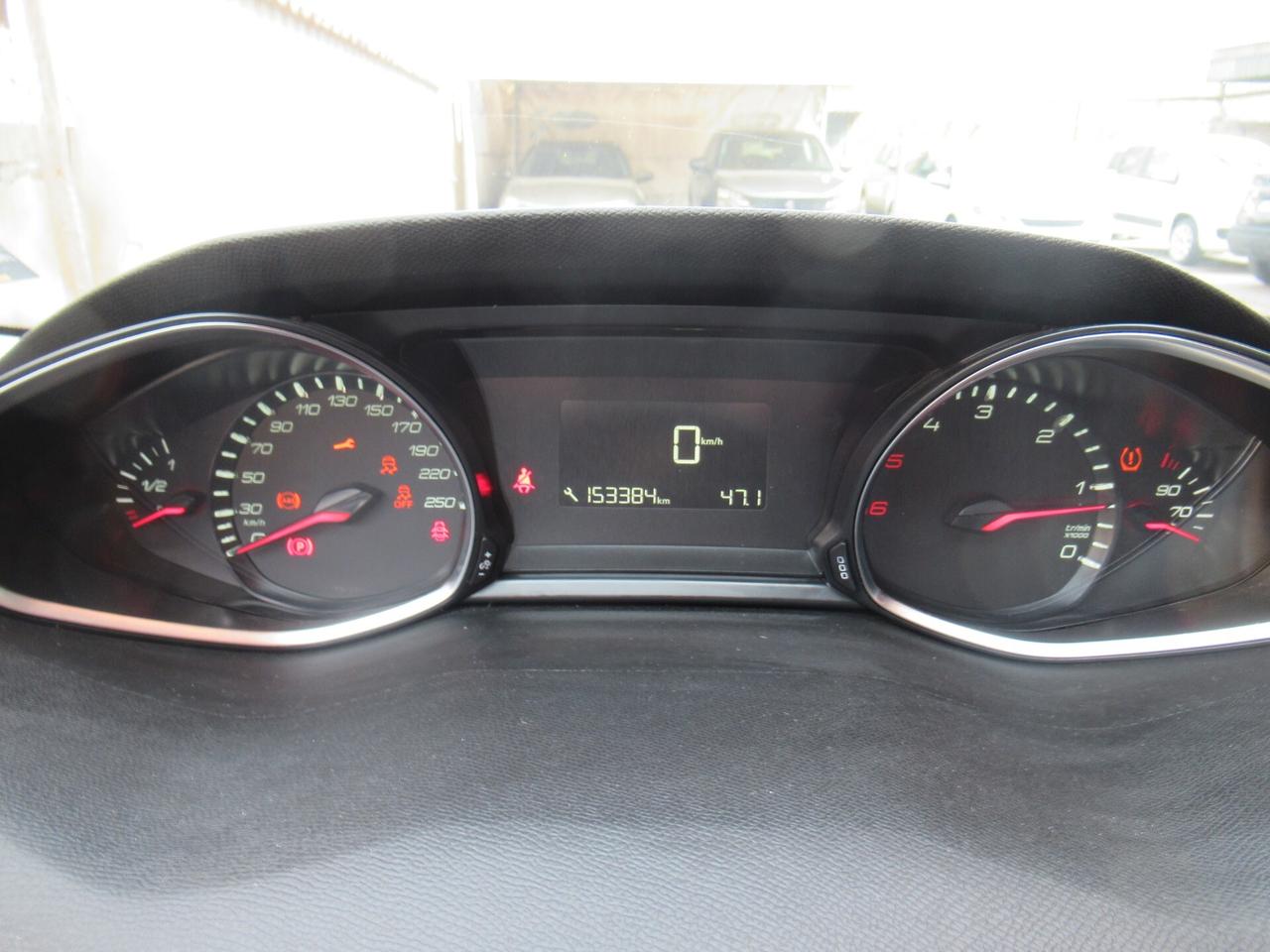 Peugeot 308 BlueHDi 130 S&S Allure