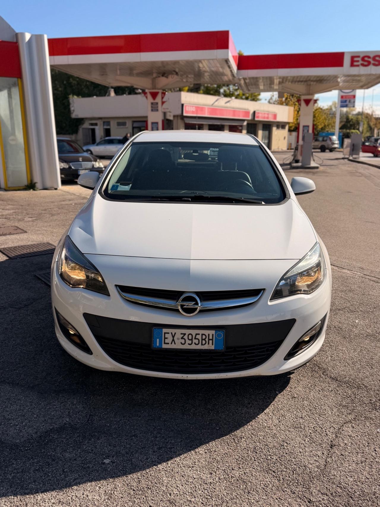 Opel Astra 1.6 CDTI euro6 Neopatentati €2850