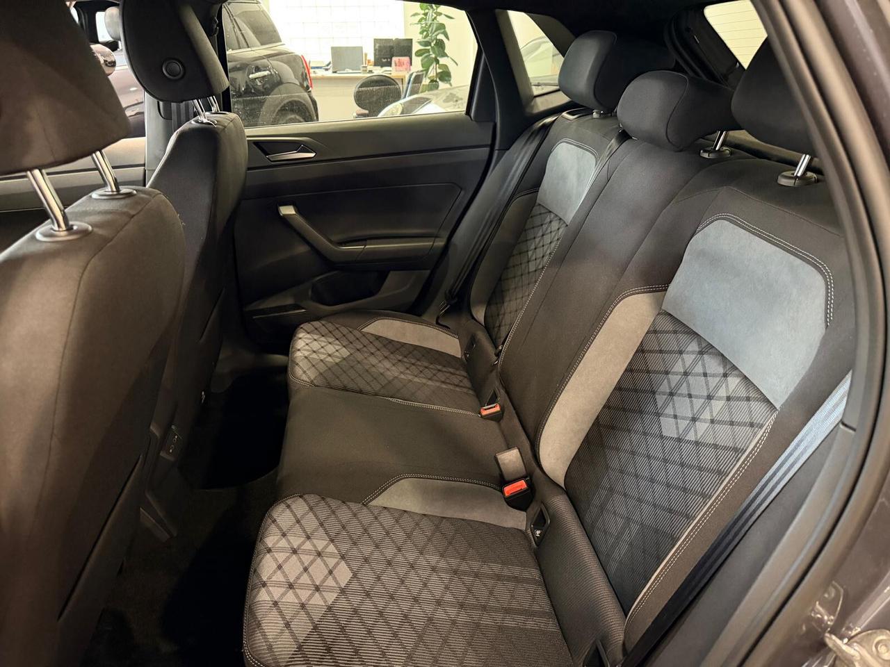 VOLKSWAGEN POLO 1.0 TSI R-LINE KM 0