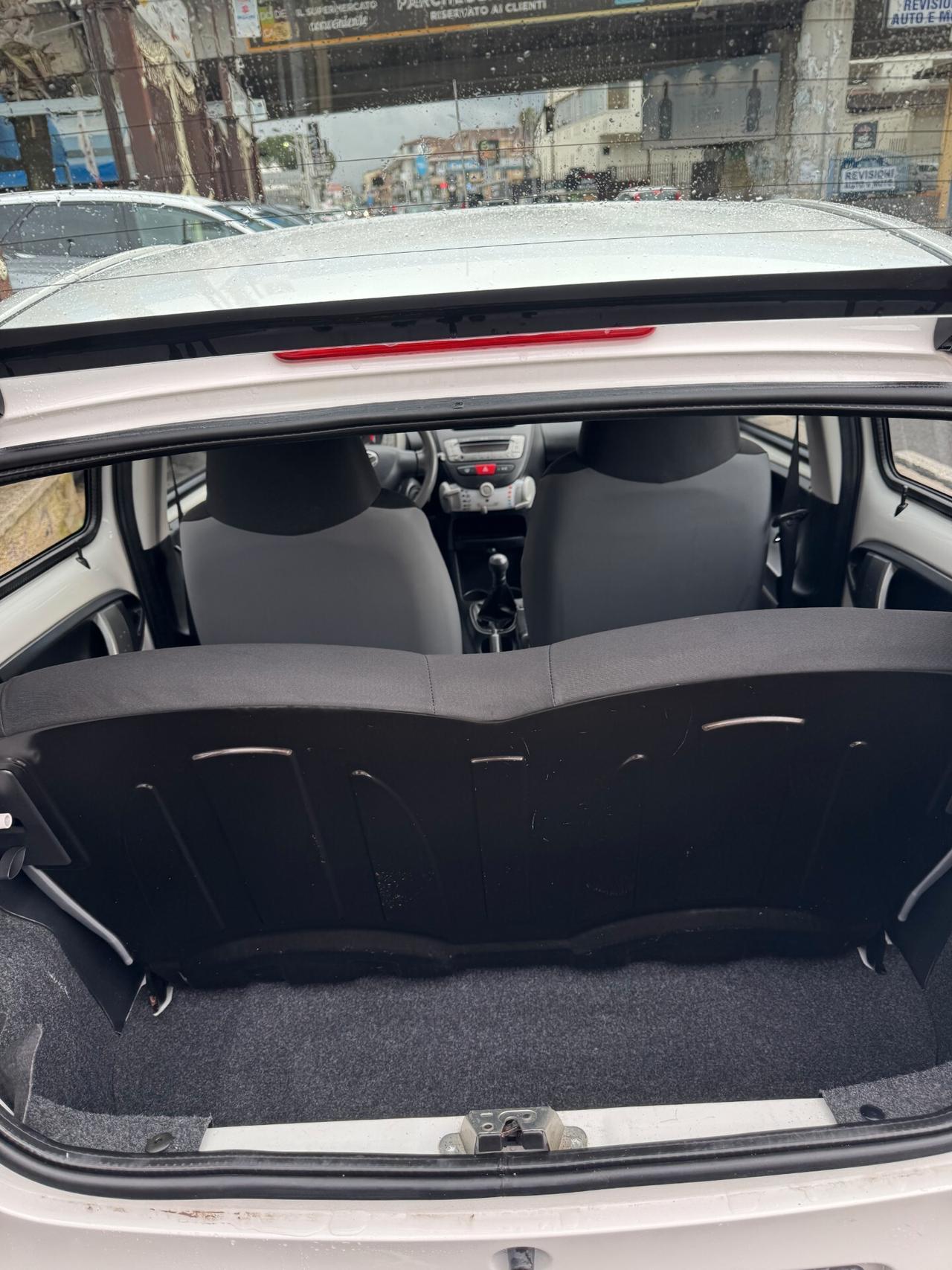 Toyota Aygo 1.0 12V VVT-i 5 porte Lounge Connect