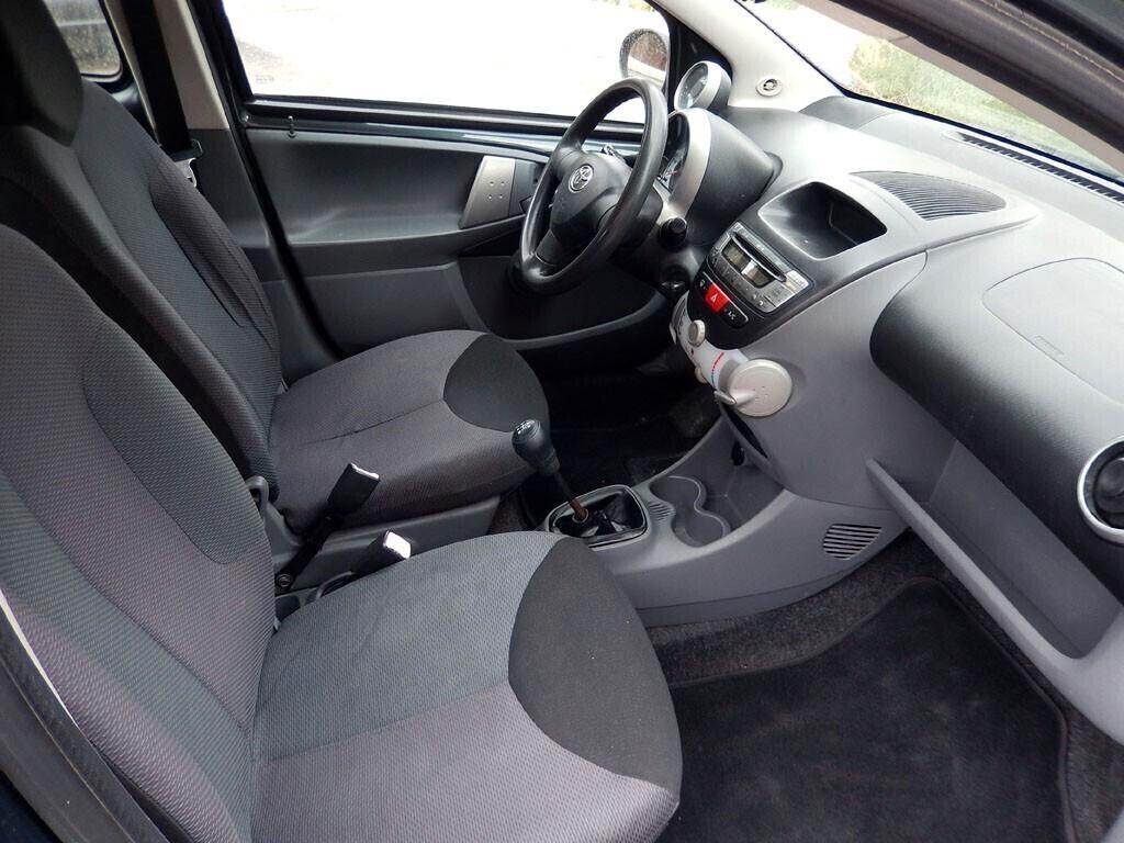 TOYOTA AYGO 1.0 benzina con FRIZIONE NUOVA!