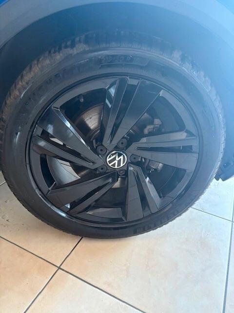Volkswagen T-Roc 2.0 TDI SCR 150 CV DSG R-Line