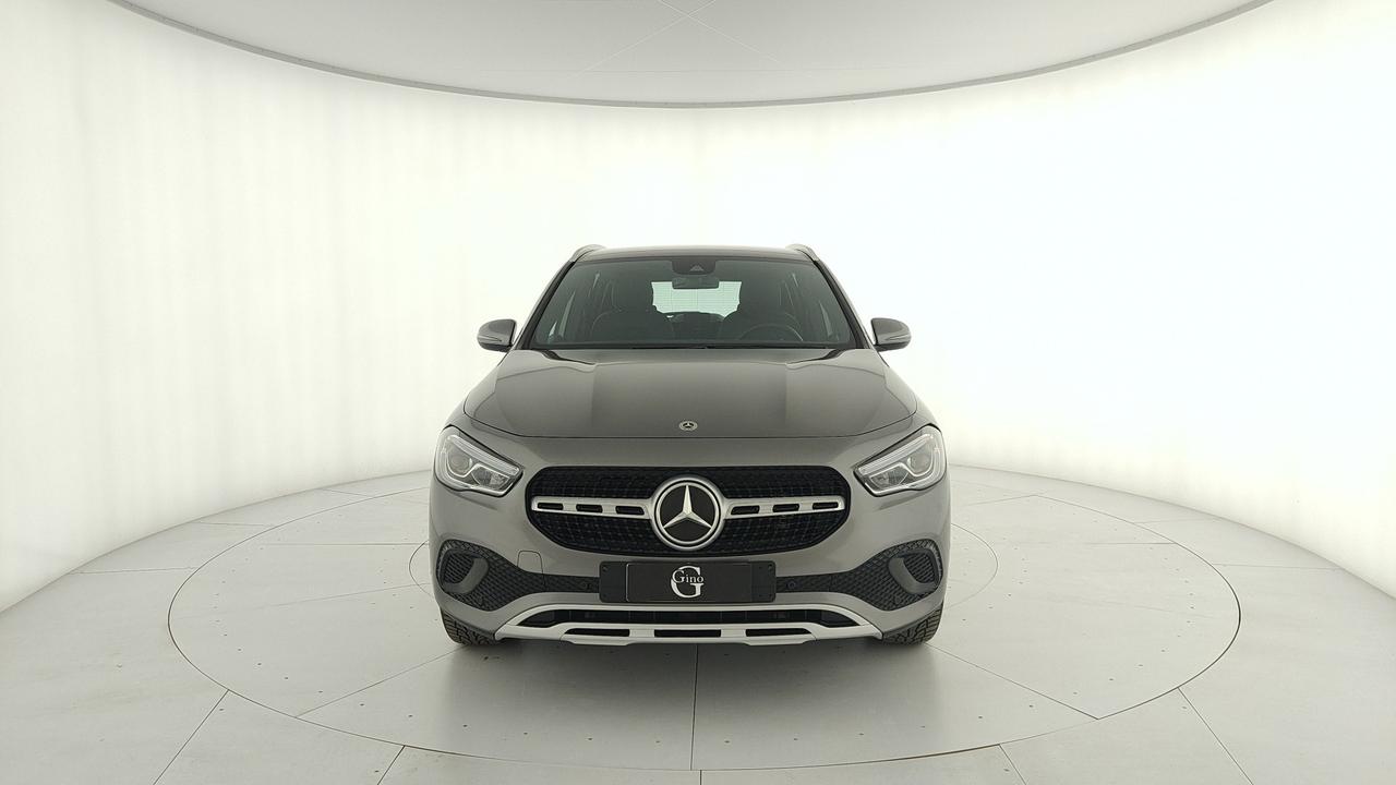 Mercedes-Benz GLA-H247 2020 - GLA 180 d Executive auto