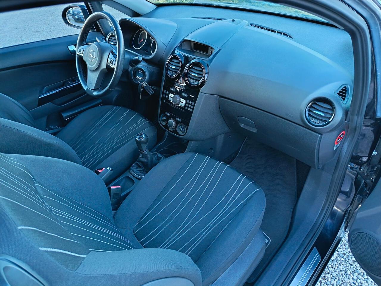 Opel Corsa 1.3 CDTI 95CV ecoFLEX 3 porte Edition km 168.000 CERTIFICATI NEOPATENTATI