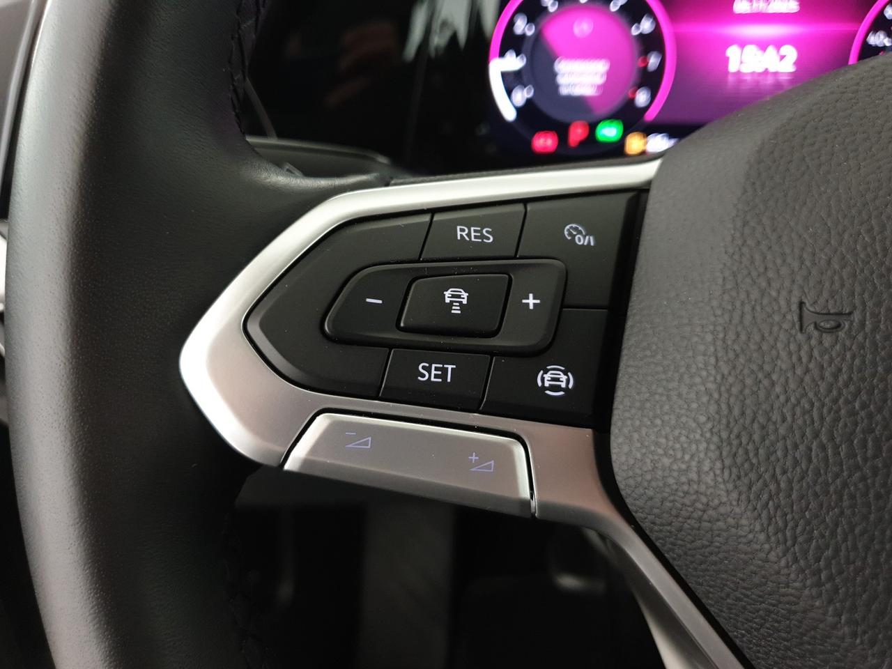 Volkswagen Golf variant 1.0 etsi evo life 110cv dsg