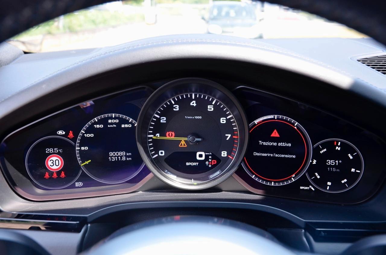 PORSCHE CAYENNE COUPE 3.0 PLUG-IN E-HYBRID 470cv TIPTRONIC, CRONOLOGIA SERVICE PORSCHE, UNICOPROP, UFF ITALIANA, EURO 6D, TETTO, HI-FI BOSE, RETROCAMERA 360°, PERMUTE