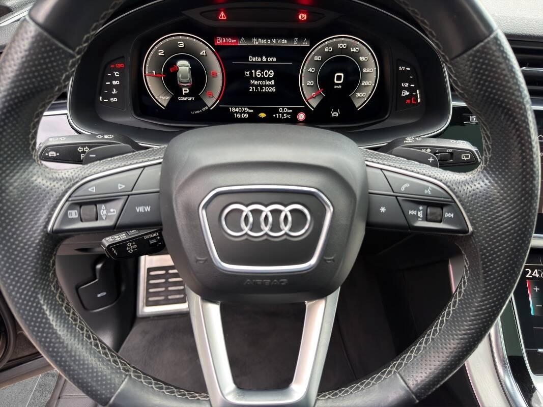 Audi Q8 50 3.0 286CV S LINE PELLE VALCONE TETTO CAMERA 360
