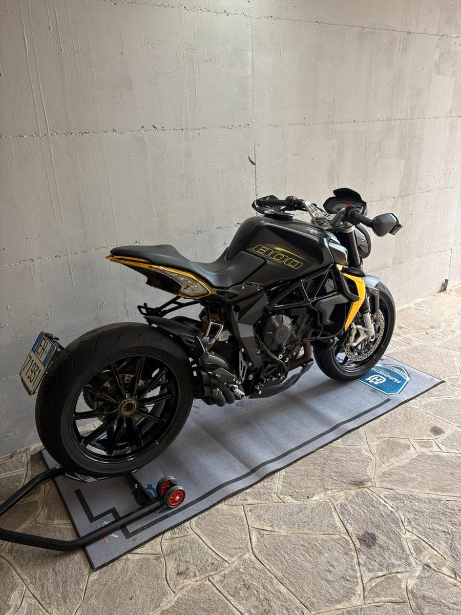 MV AUGUSTA 800 DRAGSTER BRUTALE