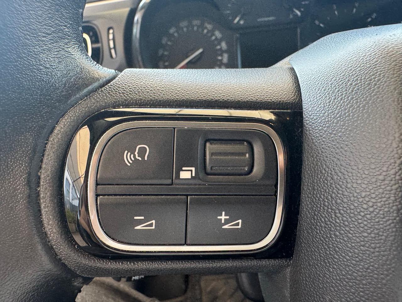 Citroen C3 Shine 1.2 PureTech 82 #6535