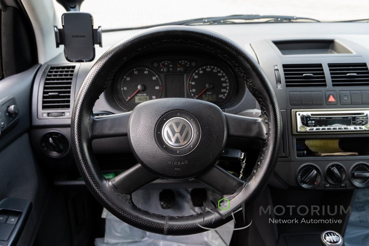 Volkswagen Polo 1.4 16V 75CV - 2006