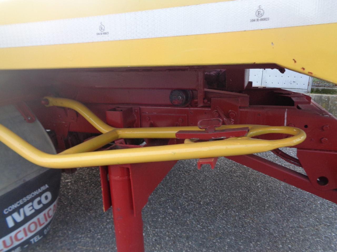 carroattrezzi scarrabile isoli radiocomando leggi