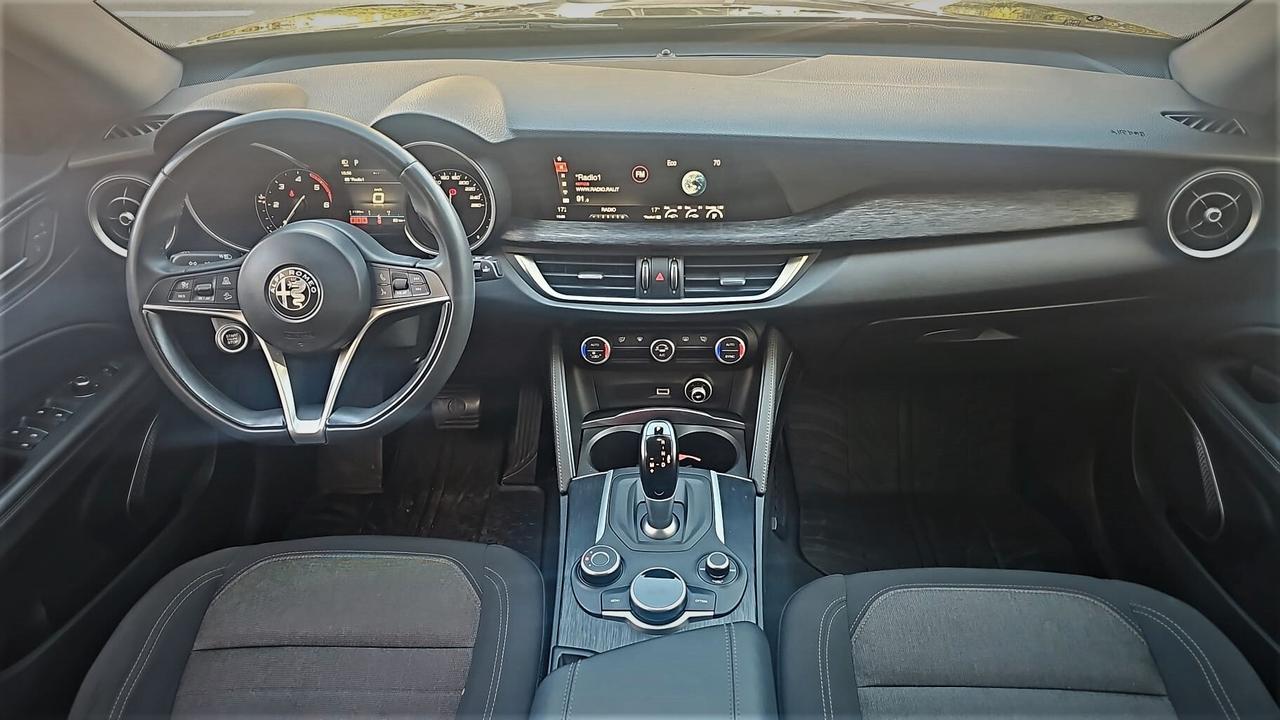 Alfa Romeo Stelvio 2.2 Turbodiesel 190 CV AT8 Q4 B-Tech