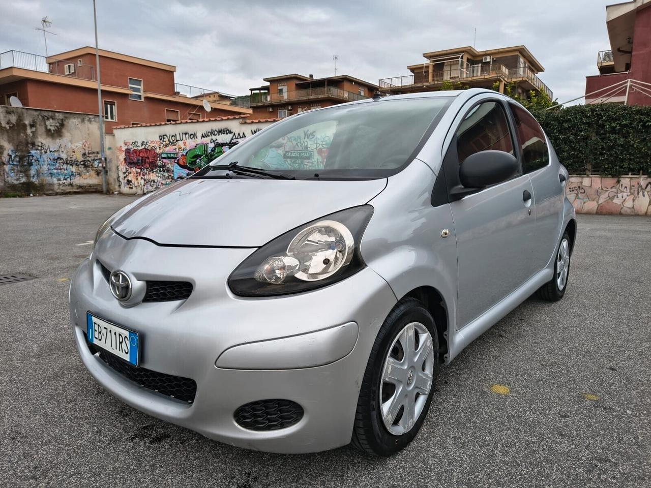 Toyota Aygo 1.0 68cv 5 porte TAGLIANDATA