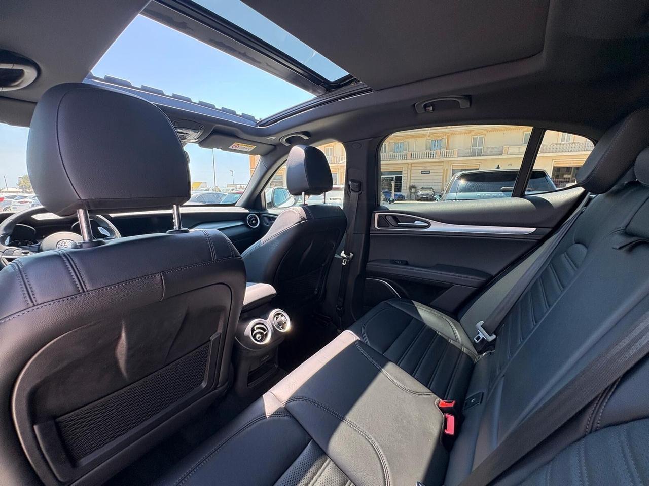 Alfa Romeo Stelvio 2.2 Turbodiesel 180 CV AT8 Q4 Executive TETTO APRIBILE