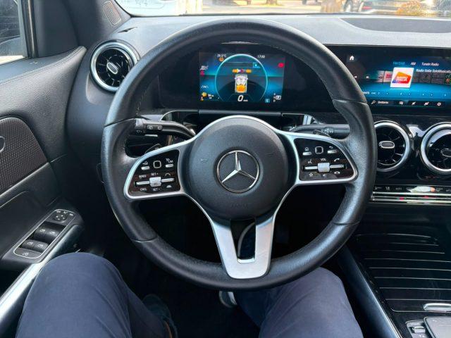 MERCEDES-BENZ GLA 220 d Automatic Sport
