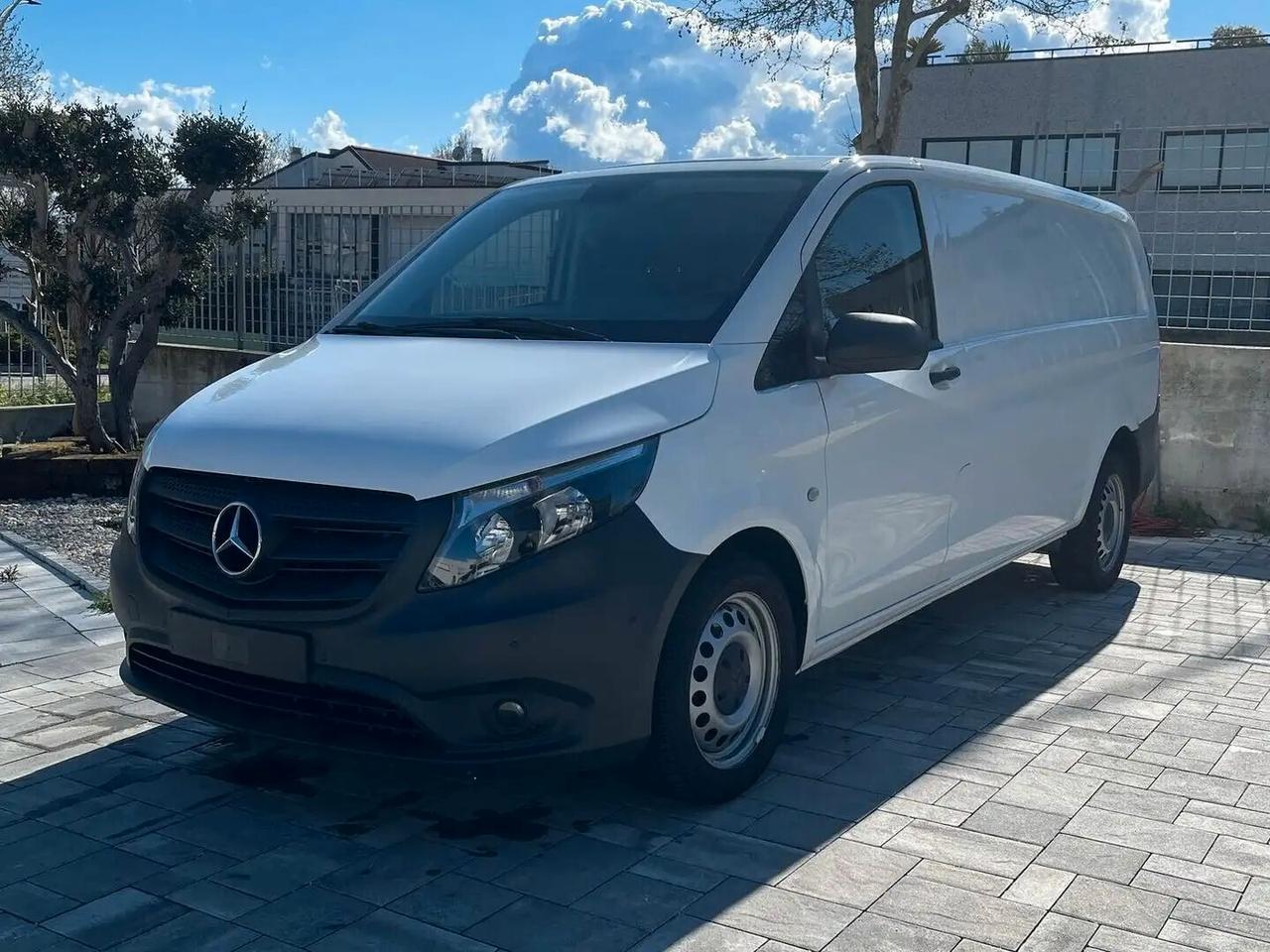 Mercedes Benz Vito Kasten 114 CDI _ Extralang