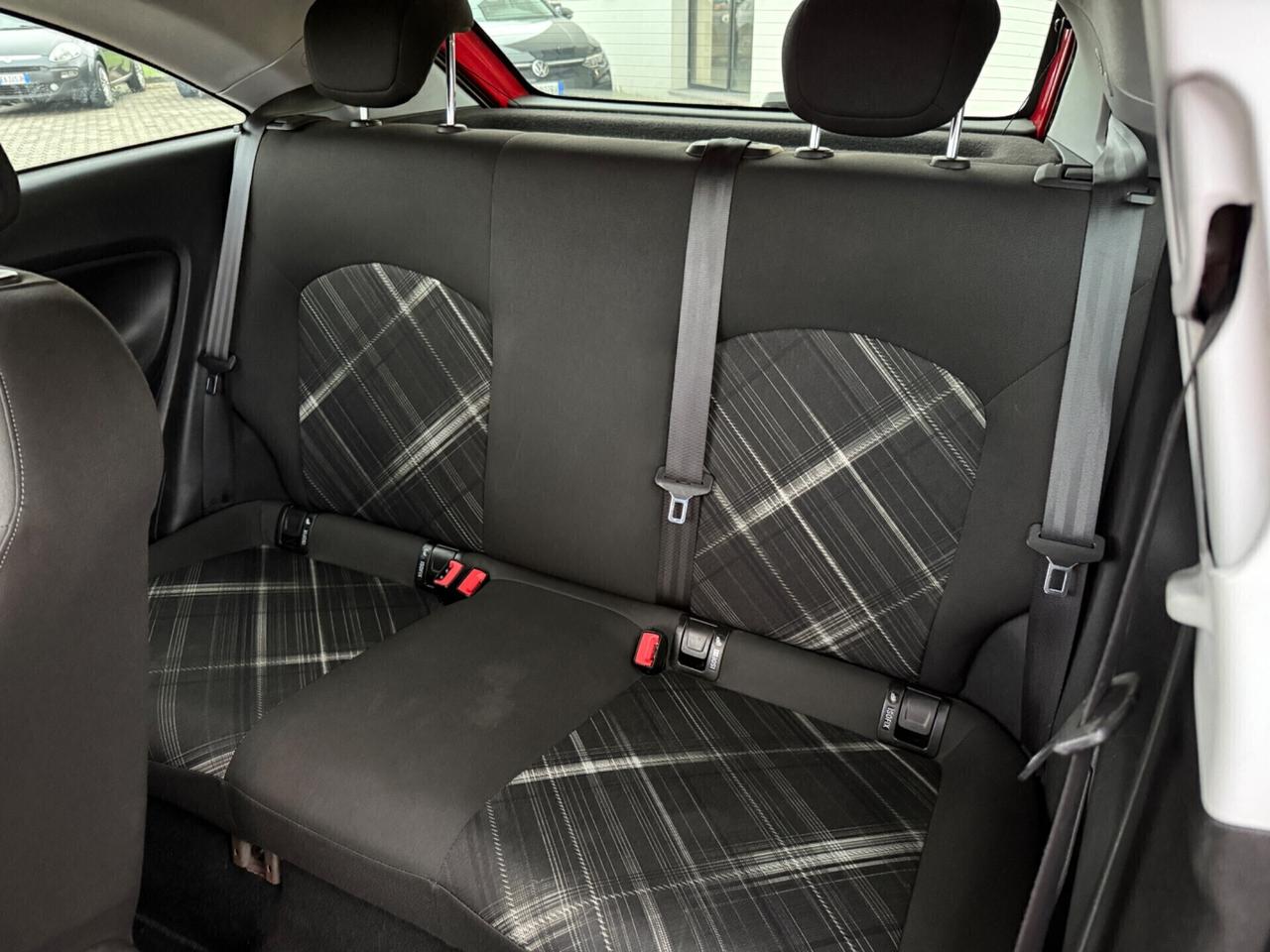 Opel Corsa 1.4B. b-Color|AUTOMATICO|CERCHI IN LEGA