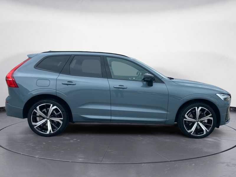VOLVO XC60 2.0 b4 R-DeSiGn AwD AuTo